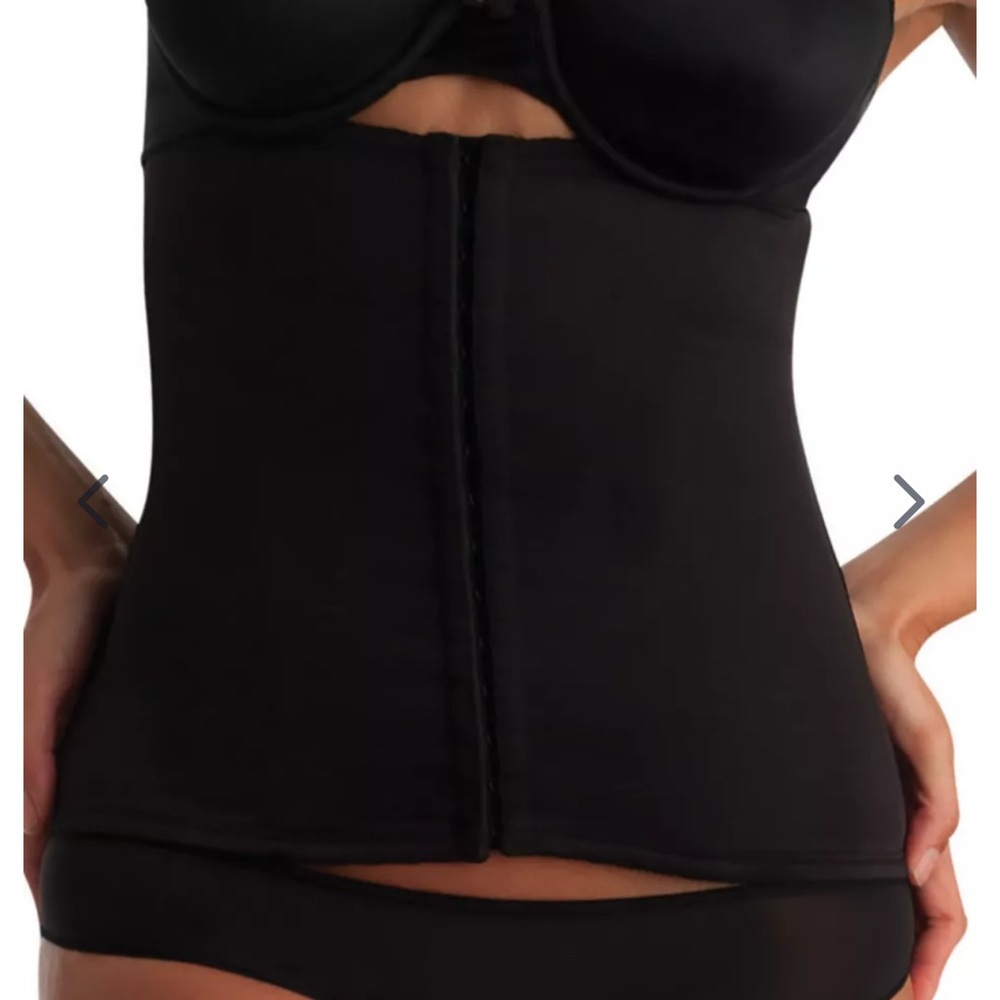 Waist cincher
